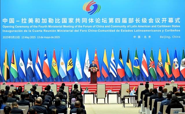 马杜罗致敬中方，北京支持33国声明，军舰已经到位，恶战一触即发