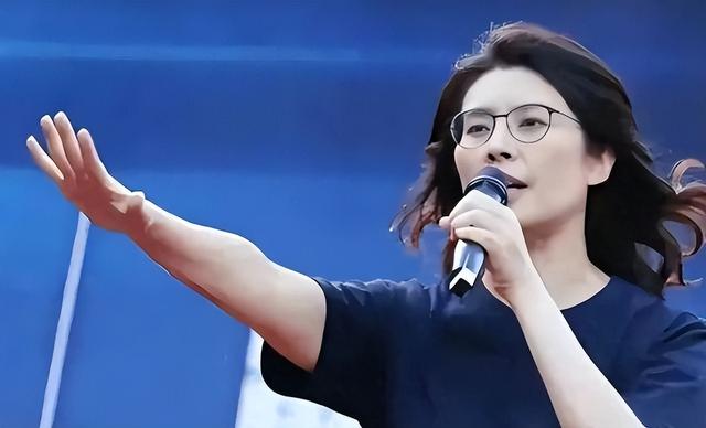 不识时务！郑丽文终于露出了狐狸尾巴！统一能寄望国民党吗？