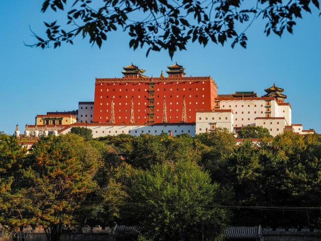 河北避暑山庄内有哪些必游景点？
