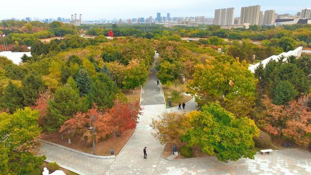 秋日私语，浓墨重彩的长春世界雕塑公园