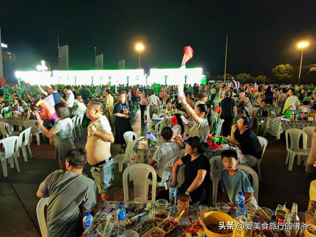 福州真夜市非常闹热，满是人间烟火气
