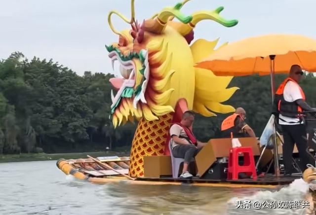 长泰竹排胜武夷？龙津溪水清见底：巨龙漂流兴无比，龙身两百米！
