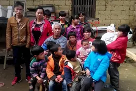 广西老汉梁二：娶19岁妻子，21年生下15子，走红网络后现状如何图片