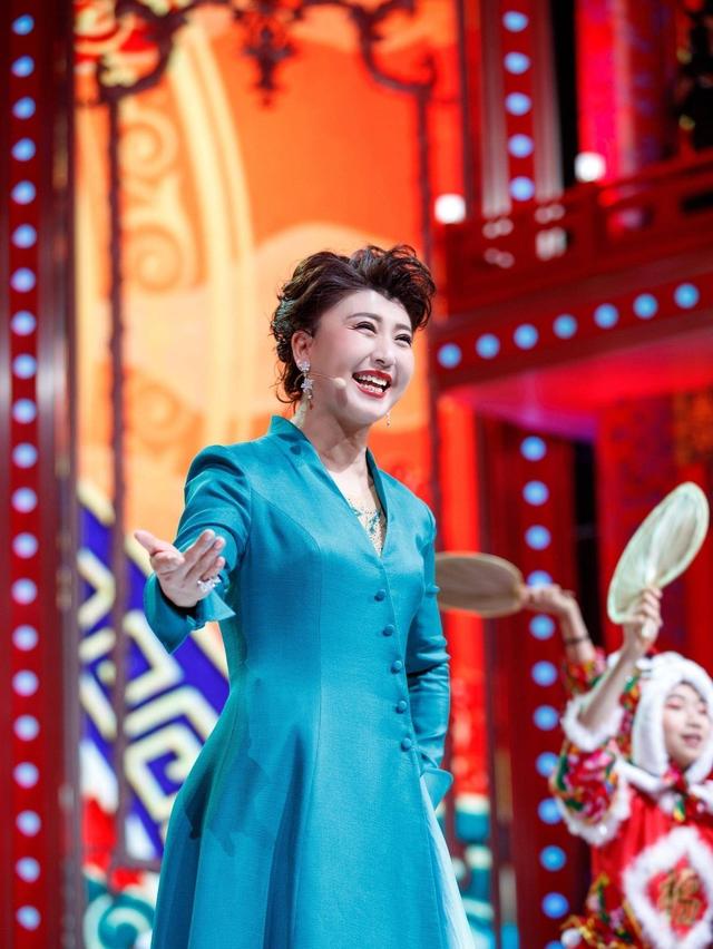 这下麻烦大了！不到48小时	，闫学晶再迎2大噩耗，何庆魁也被牵连