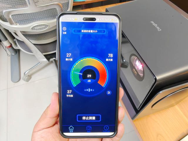 买投影不要抠抠搜搜，一步到位上万元影院级投影，大屏效果超电视