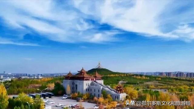 美到词穷！鄂尔多斯的秋天，每一帧都是壁纸