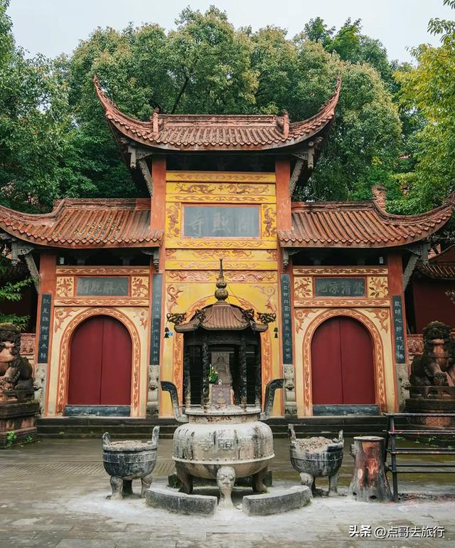成都金堂爆红的徒步路线，被严重低估，360度观景台超级惊艳！