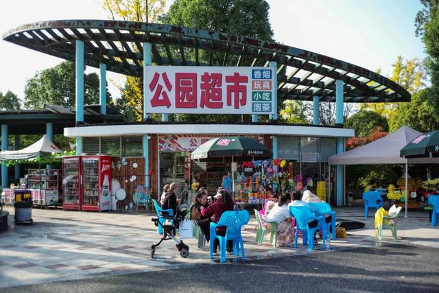 这个“名牌加身”的西南山城，正适合淡季来玩！