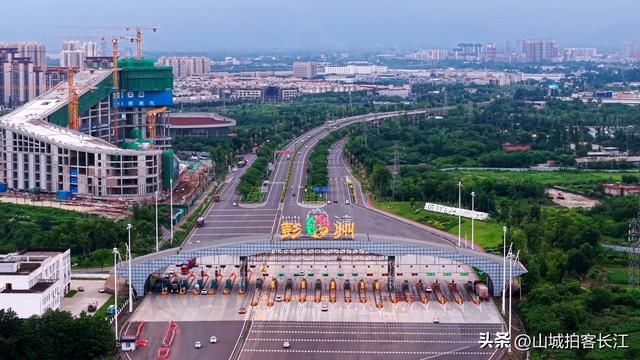 四川建有三环路的宝藏县级城市，物产丰饶方言特别，好吃又好玩！