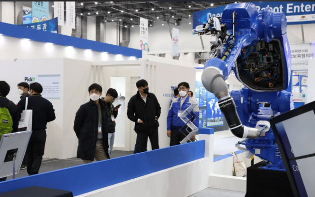 这家公司机器人20分钟售罄！生态复制苹果路，清华用它世界杯夺冠