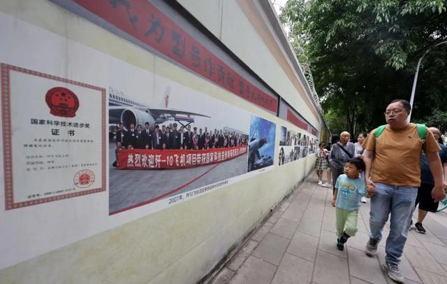 藏不住了，成都这个硬核的宝藏地