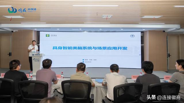 一起来探机器人产业化的“芜”限可能！鸠兹创变Talk第六期来了→