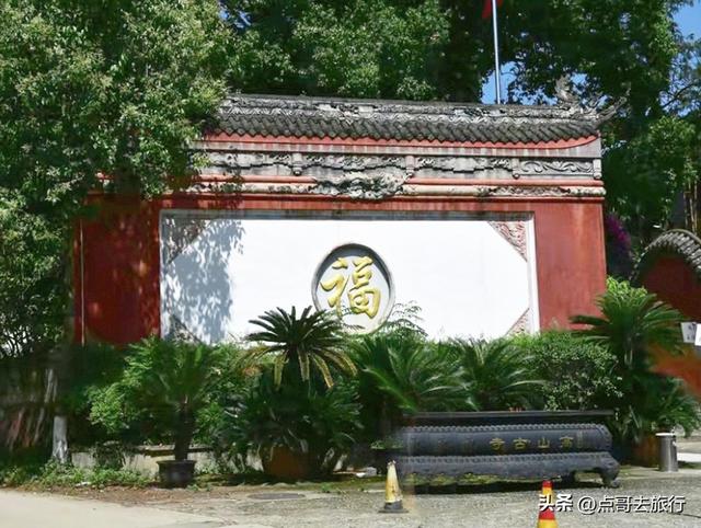 成都被严重低估的寺庙，殿宇精美壮观让人意外，不少人慕名前往！