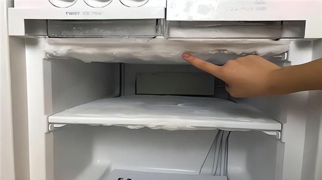 铲冰方法不对，冰箱真会爆炸！这些危险动作快叫停