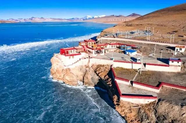 西藏没有海，却收集了世间所有蓝