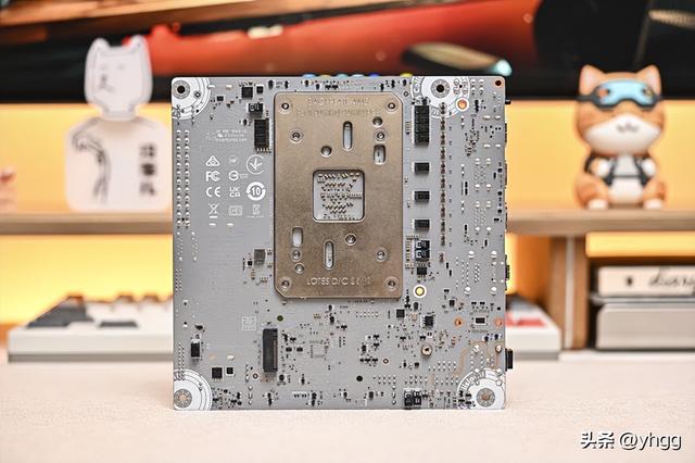 小身材大能量——微星 MPG B850I EDGE TI WIFI 刀锋钛主板开箱简测