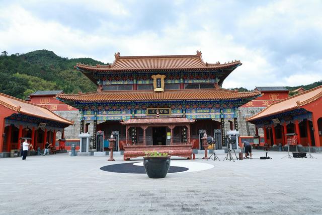 文旅融合新标杆！《天剑龙渊》带火龙泉山水人文。跟着短剧去旅行