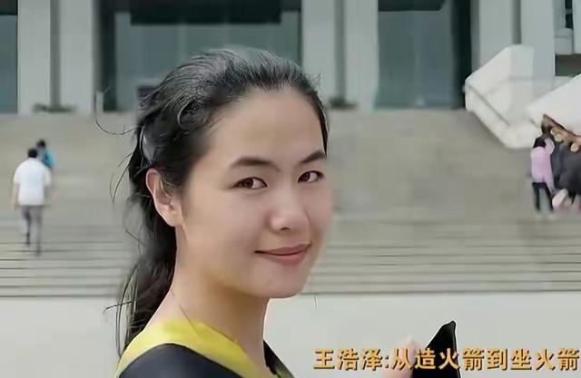 央视采访神十九航天员,王浩泽称做了牺牲准备,女航天员为何飞天难