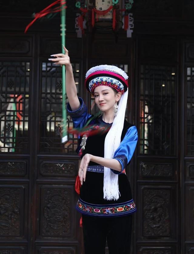 陈小纭这脸又动了?这还是当初那个清秀灵动的体操女孩吗
