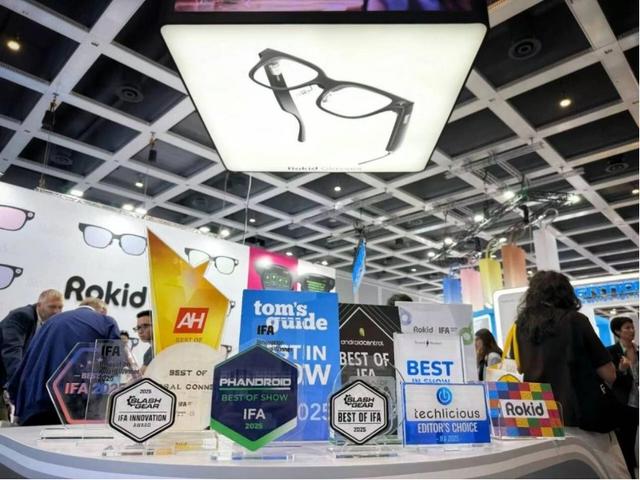 ​​中国黑科技眼镜海外杀疯了！重量只是冰山一角，更多绝杀优势曝光