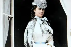 这就是茜茜公主真实的样貌，都看看吧，这可不是演员饰演的图片