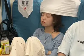 男子晒女友硬座54小时到新疆精神状态，网友：珍惜陪你吃苦的女孩图片