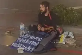 别再说外国人才受重视，在大连国内游客丢东西一小时就能找回来！图片