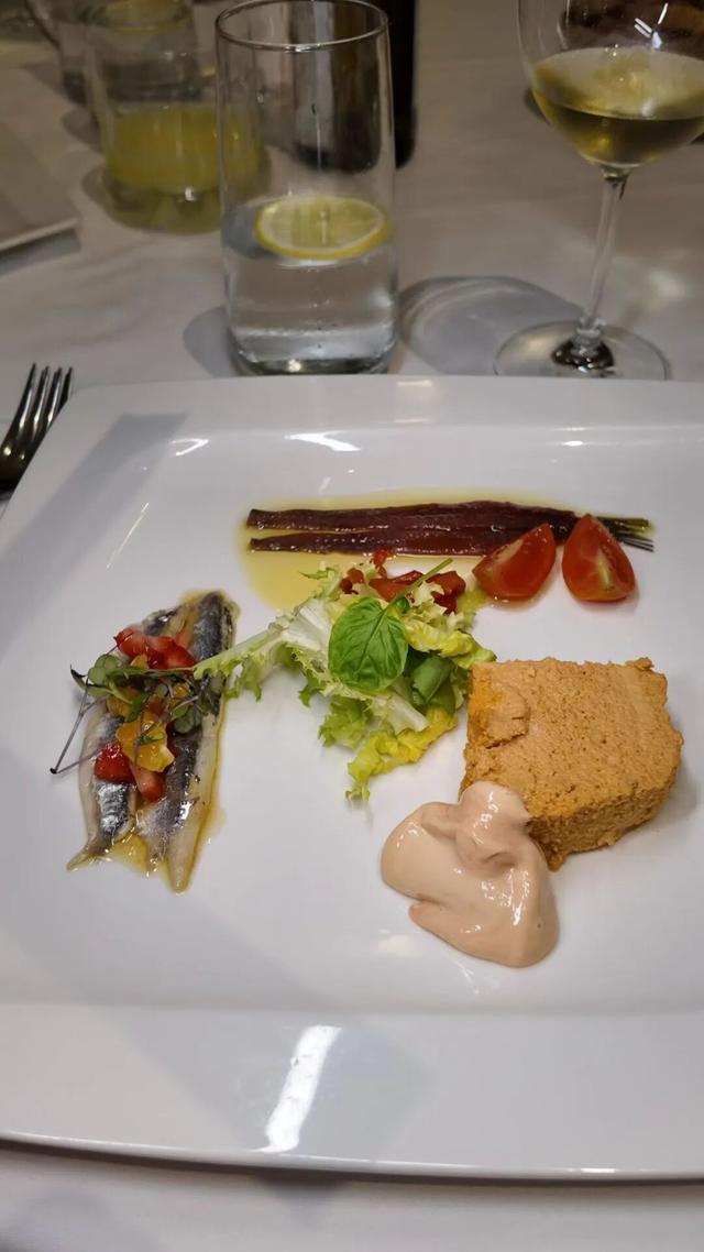 欧洲精英的西班牙浪人计划：圣地亚哥之路