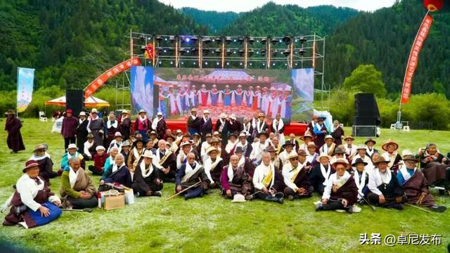“安多第一村”尼巴百年藏寨的时光答卷——长寿皱纹里的故事，催开文旅新花