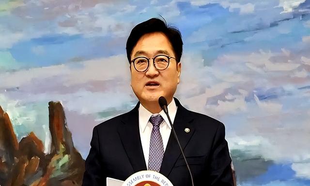 降级对待？首个高调拒绝北京阅兵的总统出现，已经通告全球