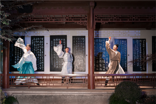 “夜上黄鹤楼”闪耀“我喜爱的湖北品牌”，荣膺银奖！