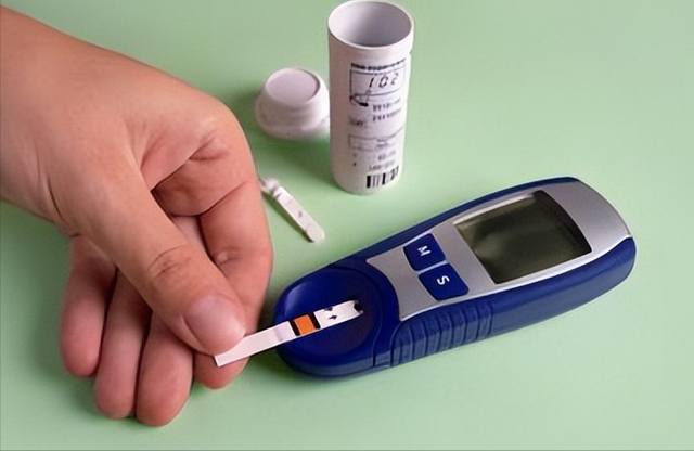 比芋头养人	，比红薯通便，中老年要多吃，养肝排毒健脾胃！