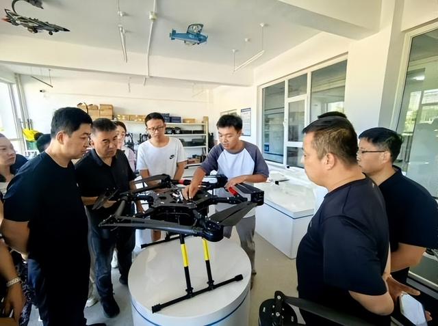 从“飞起来”到“用起来”：榆林低空经济催生“飞手”新赛道