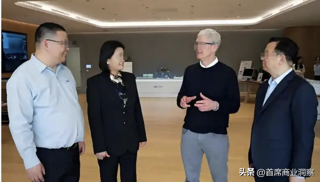 从打工妹到千亿身家，55岁女掌门拿下万台机器狗订单，冲刺AI硬件