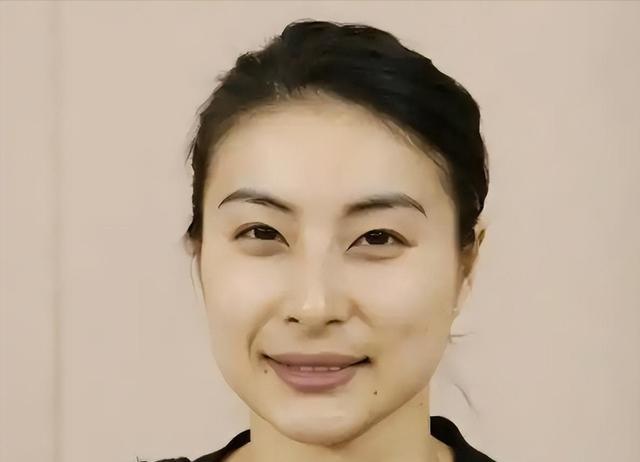 郭晶晶也没想到，18岁官宣喜讯的全红婵，已走上她曾经的“老路”
