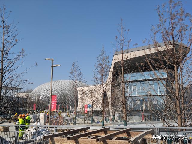 赶工热火朝天的无锡太湖湾音乐厅