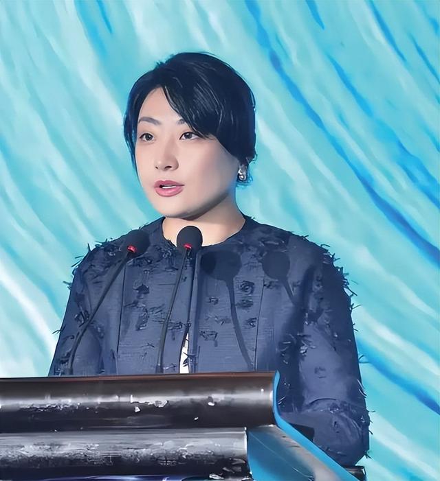 “私生子事件”还不到2天，宗馥莉亲叔叔坐不住了，指责她不厚道