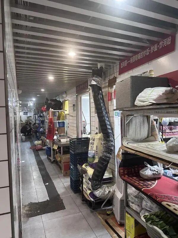 用AI做堂食图？外卖店“门头光鲜，线下傻眼”，很多人上过当！