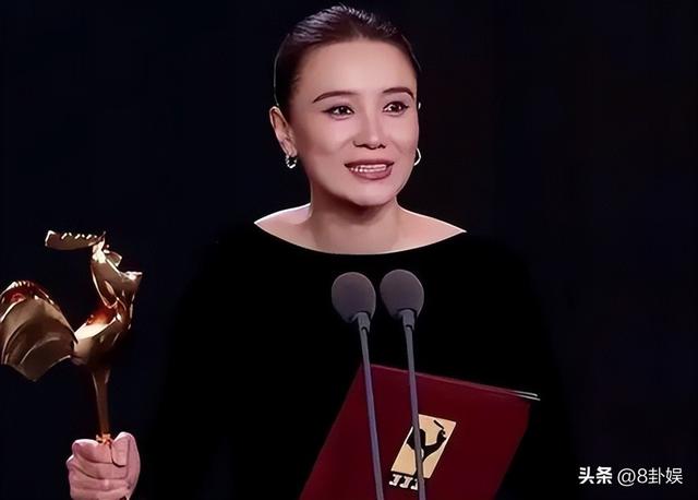 成龙因病去世、赵本山灵堂、宋佳知三当三，现在的造谣越来越离谱