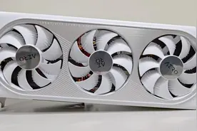 RTX 4070显卡越级挑战RTX 3080: 这个双11看完，就知道买谁了！图片