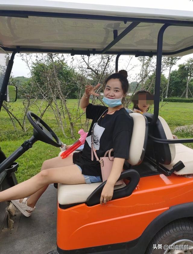 四川34岁美女伍燕去世，儿女双全，前后不到10个月，丈夫悲痛悼念
