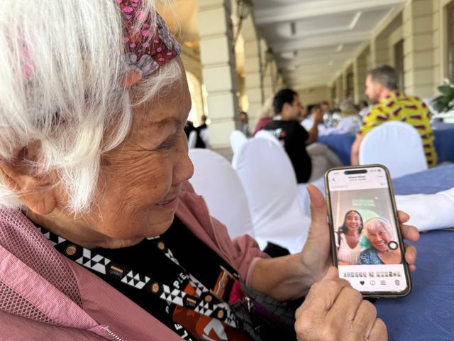 陈广明领取中国首个《联合国特别大师》证书