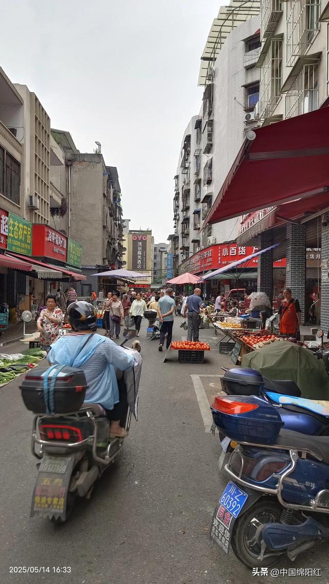 我这个礼拜来到了四川美丽的眉山市