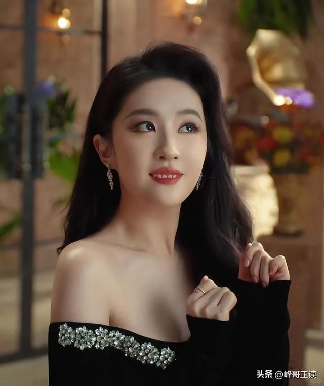 一场香港大火，让大家看清38岁刘亦菲的“真面目	”	，赵立坚说对了