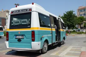 b2可以开几座的客车?图片