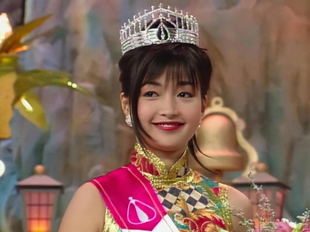 两次拒绝黎明	，无视钟汉良示爱，被折磨20年后55岁的她憔悴成大妈