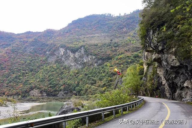 汉中出发沿嘉陵江跨省自驾，把秦巴深秋的美景装进车窗～图片