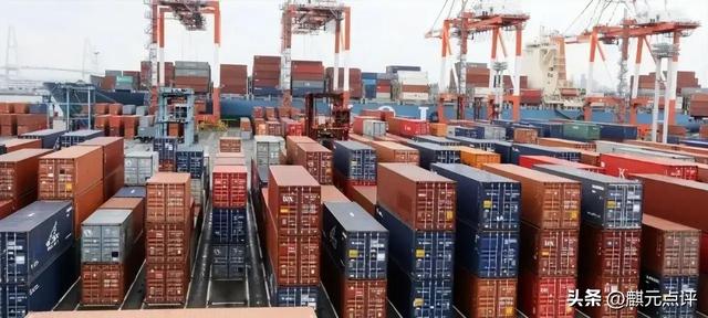 货轮从中国驶往伊朗，美军突然动手，货物全扣，特朗普开始明抢？