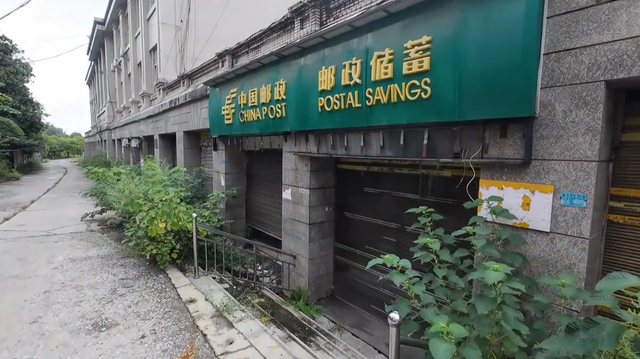 四川委屈的煤矿旧址，规模宏大犹如县城，位置挺好却无人居住