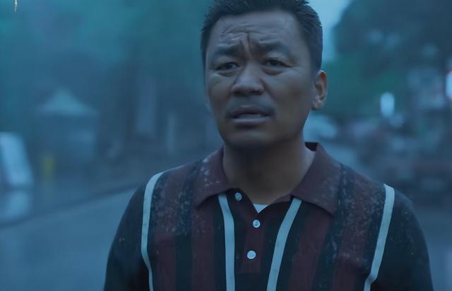 王宝强离婚9年，拿下200亿票房成就！一对子女成为他的“救赎”！